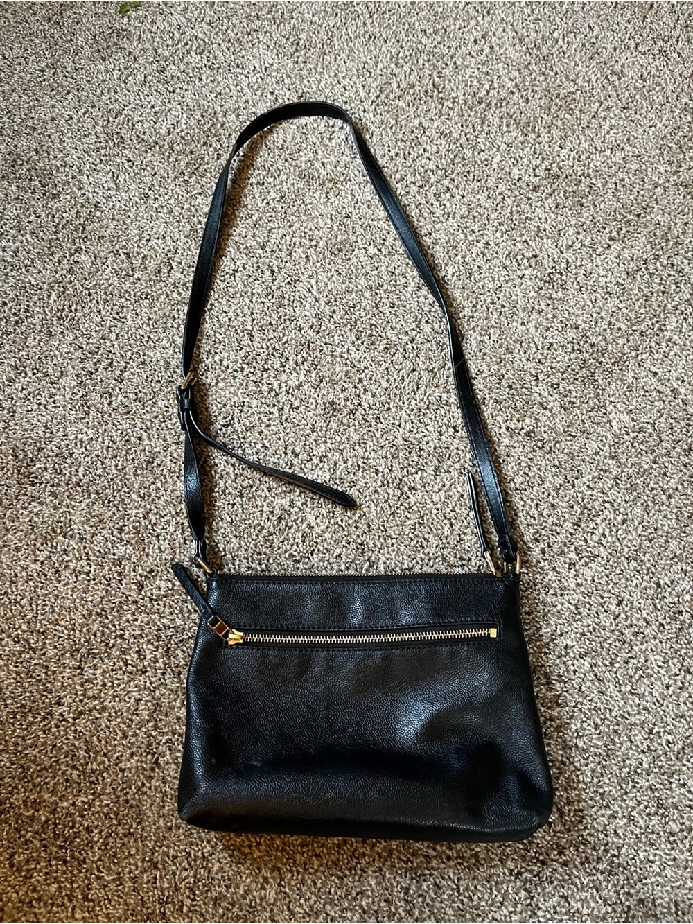 Fossil Black Leather Crossbody with Gold-Tone Zip